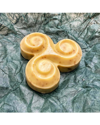 Sapone a base di erbe naturale con abete rosso