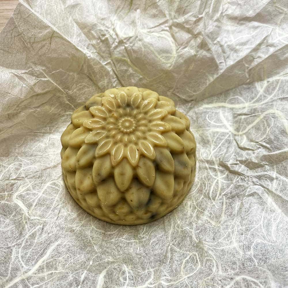 Sapone a base di erbe naturale con immortelle
